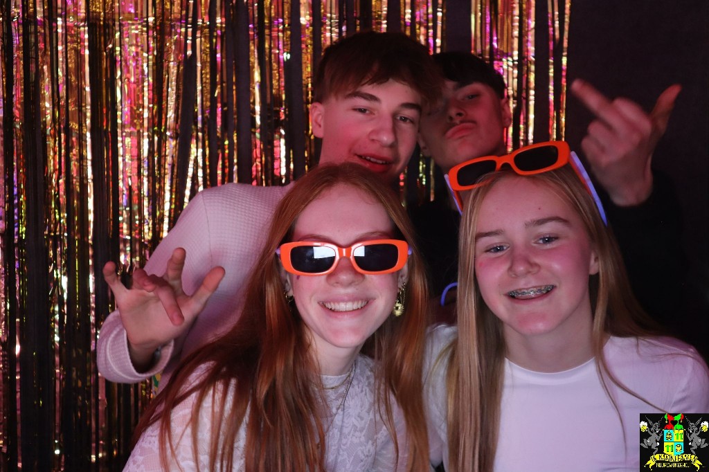 ../Images/Jeugd Opwarmbal Photobooth 344.jpg